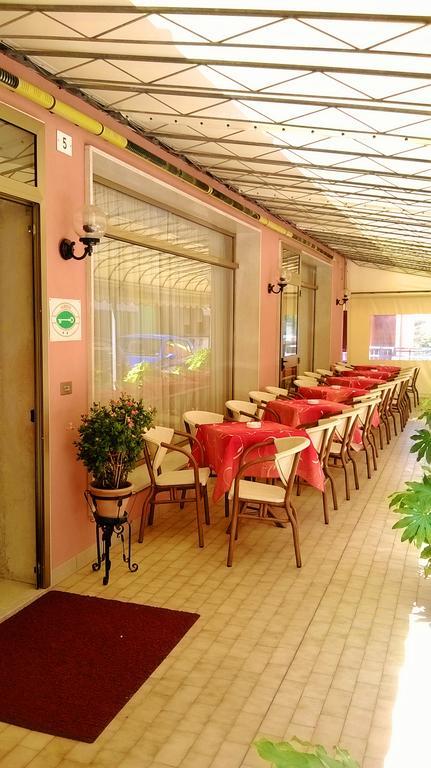 Due Palme Hotel Caorle Exterior foto